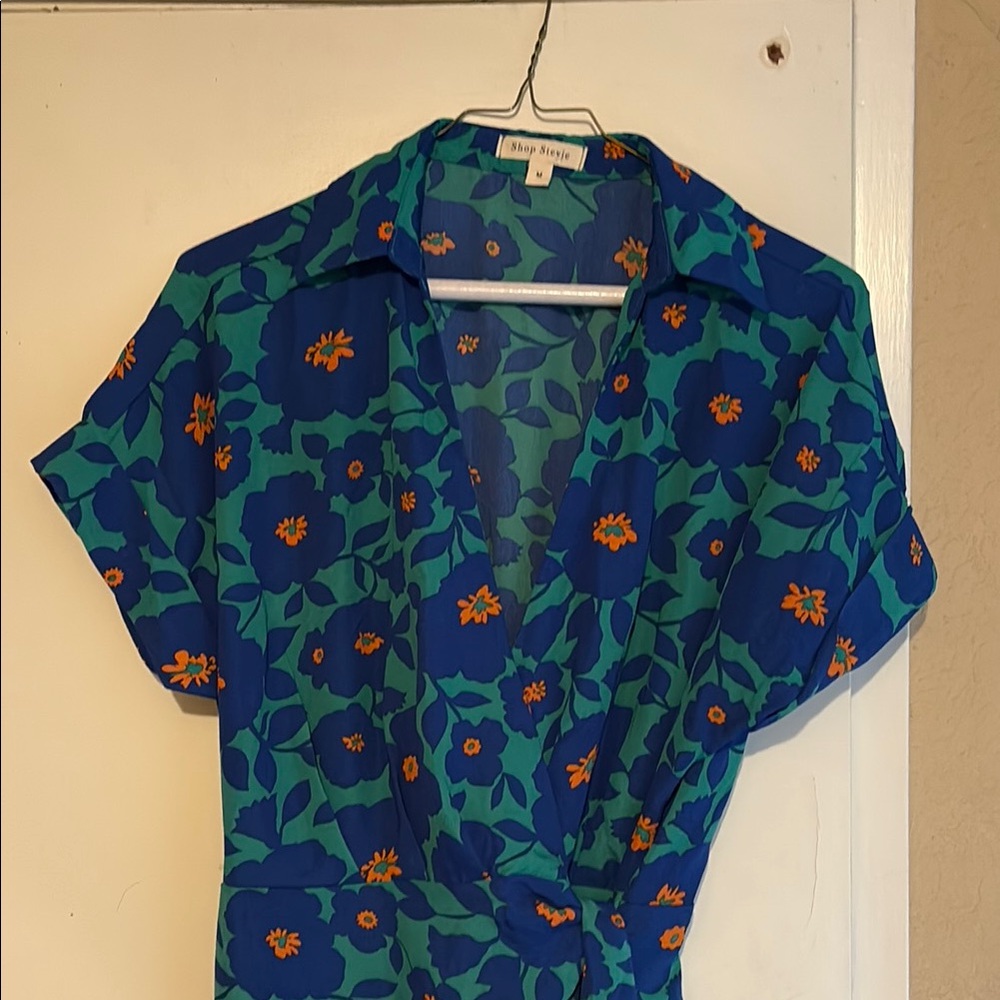 Women's Blue Floral Top